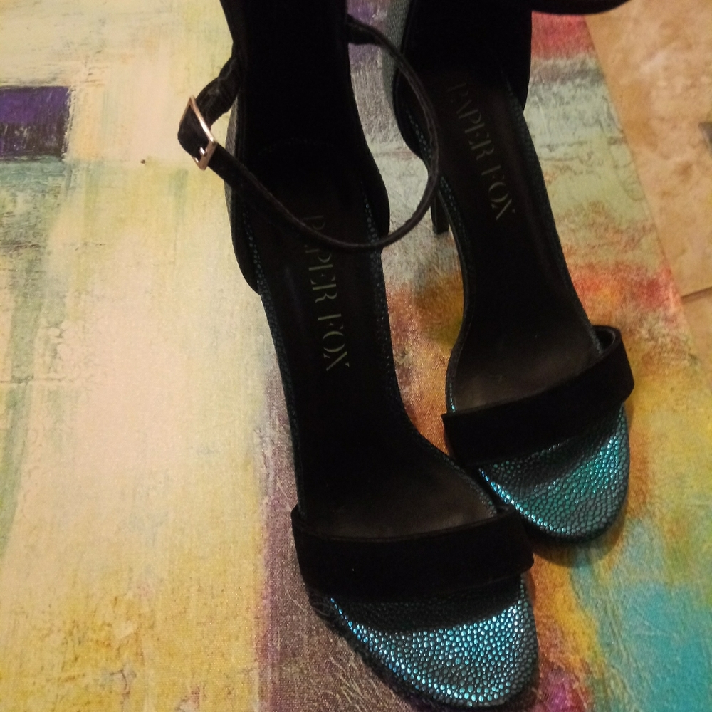 Paper Fox Heels - Picture 7 of 7